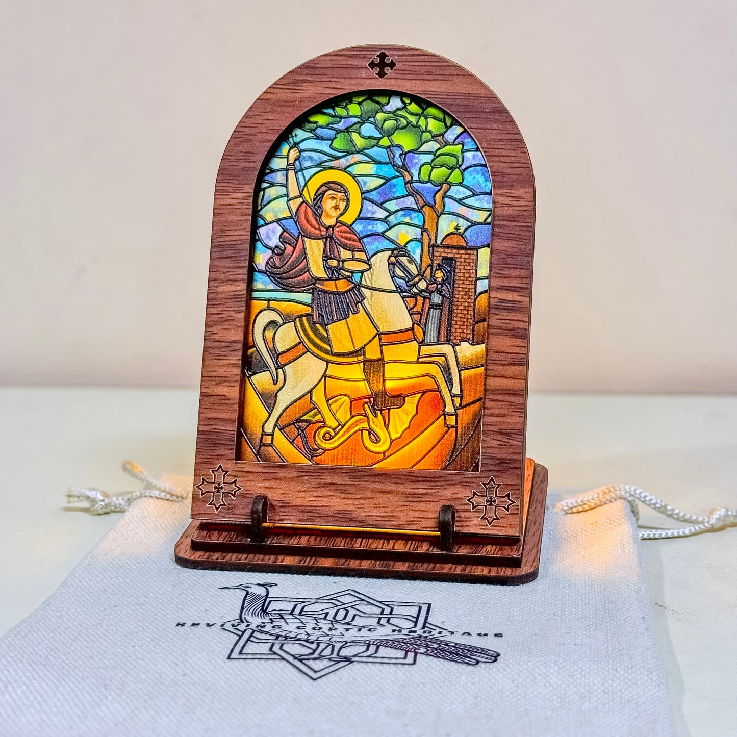 St. George - Illuminated Embossed Arch Glass