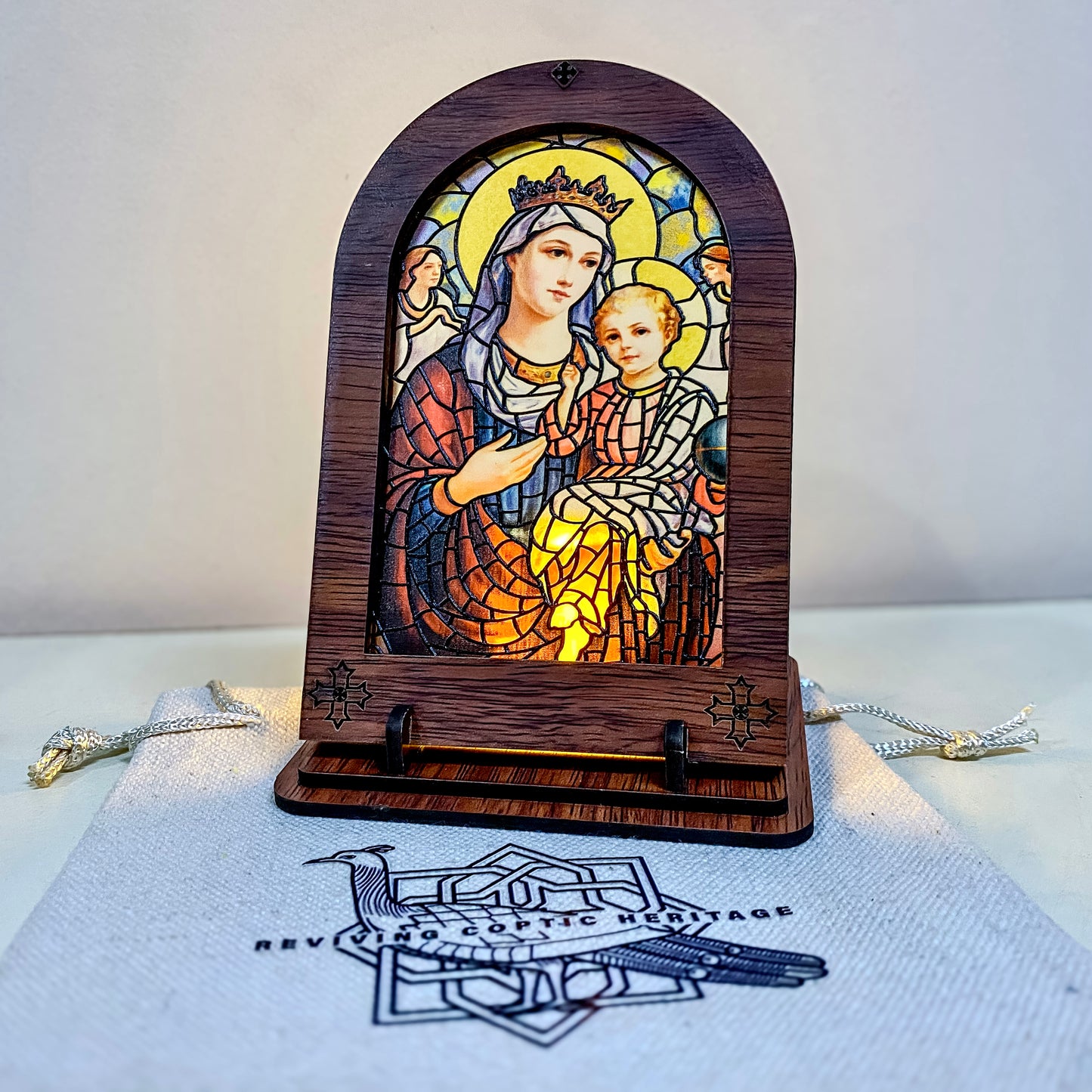 Virgin Mary (Italian Style) - Illuminated Embossed Arch Glass