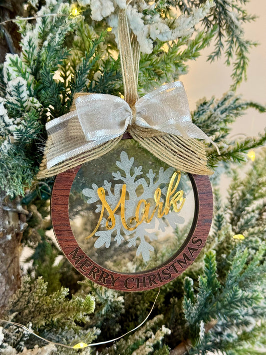 Personalized Frosted Glass Christmas Ornament – Snowflake Design