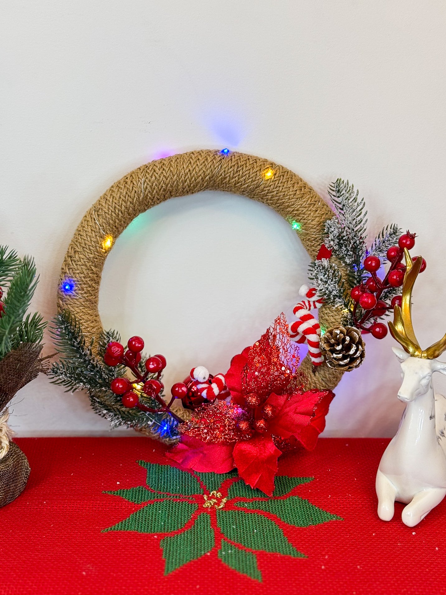 Handmade illuminated Large Beige Christmas Wreath - Red Decoration